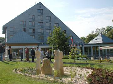 hotel-krakonos-marianske-lazne-01-big